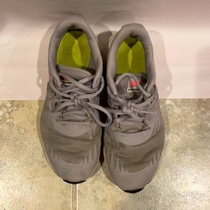 Nike girls sneakers star runner size 3.5